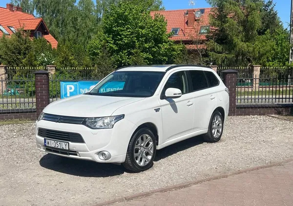 mitsubishi outlander mazowieckie Mitsubishi Outlander cena 46500 przebieg: 292800, rok produkcji 2013 z Alwernia